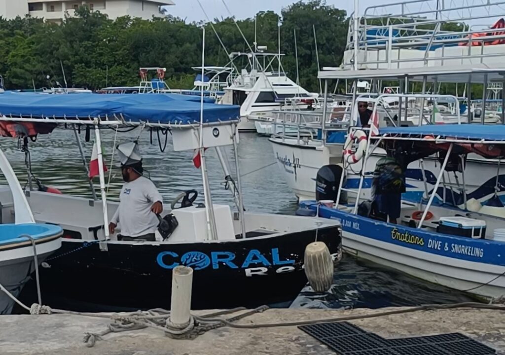 CoralReefBoat copy